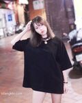 推特極品反差婊『小妮子』攜雙閨蜜極限露出 戶外全裸 野戰跪舔 黑絲啪啪 高清 Lunana第二彈