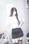 推特極品露臉巨乳蘿莉▌落落Raku ▌真空吊帶黑絲女秘書 陽具跳蛋自慰 超大尺度獻出白虎嫩鮑2