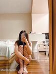 推特高質量女主甄選『玫玫+汌汌+晚晚+卷卷+萌妃』戶外裸舞露出 豐臀騎乘啪啪 蘿莉美乳粉穴小萌妃