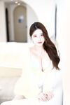 秀人網巨乳嫩模『軟軟RORO』十月最新大尺度私拍 讓人窒息的爆彈巨乳 完美露臉 高清